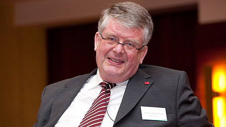 In Gedenken an Prof. Dr. Klaus-Ulrich Breuer